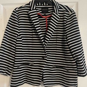 Black and white blazer size xl